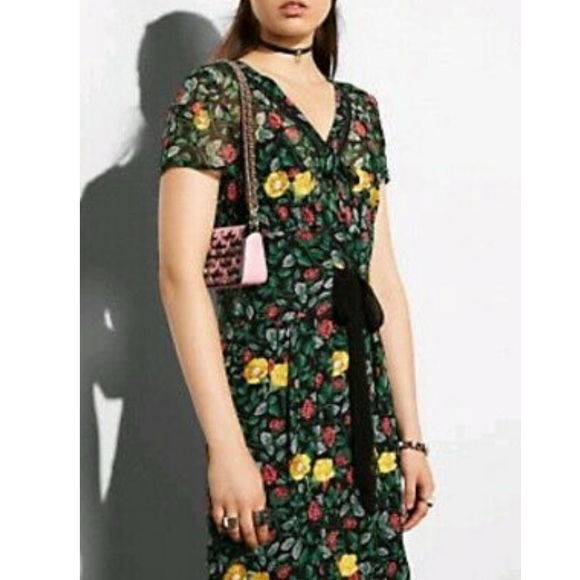 🎉 HP  🎉 🆕 Coach CLB LNK DInkier Bag Petal Pink - Picture 8 of 10